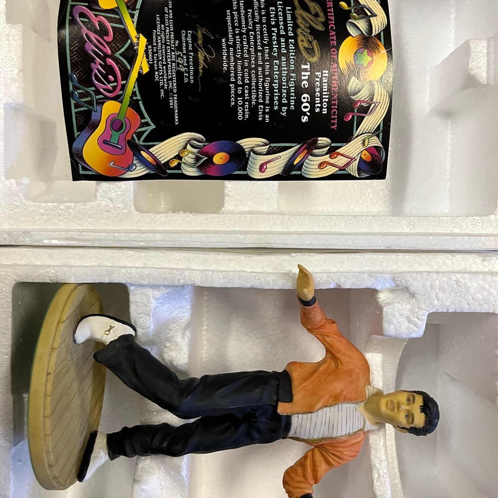 Elvis figurine